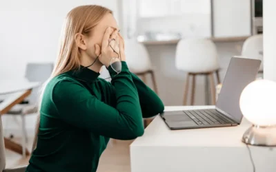 Digital Eye Strain: Symptoms, Causes, & Solutions